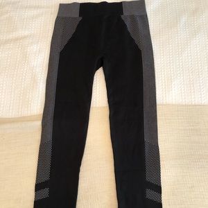 Black athletic leggings!